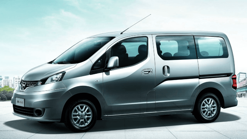 furgões nissan nv200