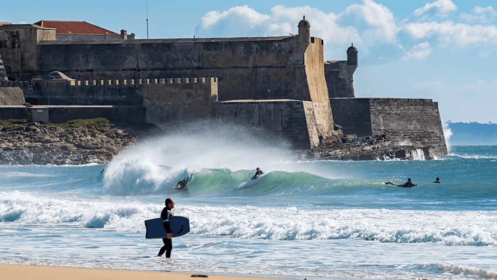 surf trips praia carcavelos