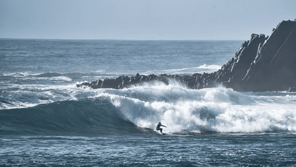 surf trips praia da arrifana