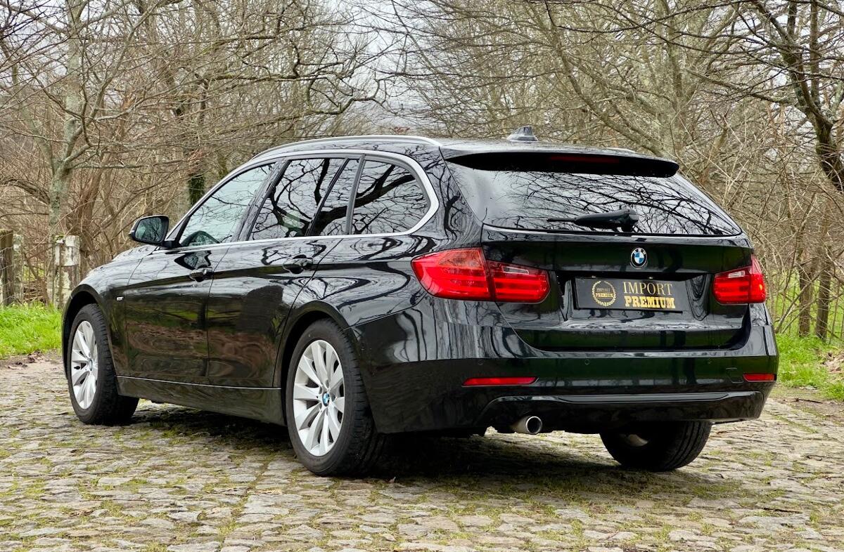 BMW Serie-3 320 d Touring Auto Line Modern