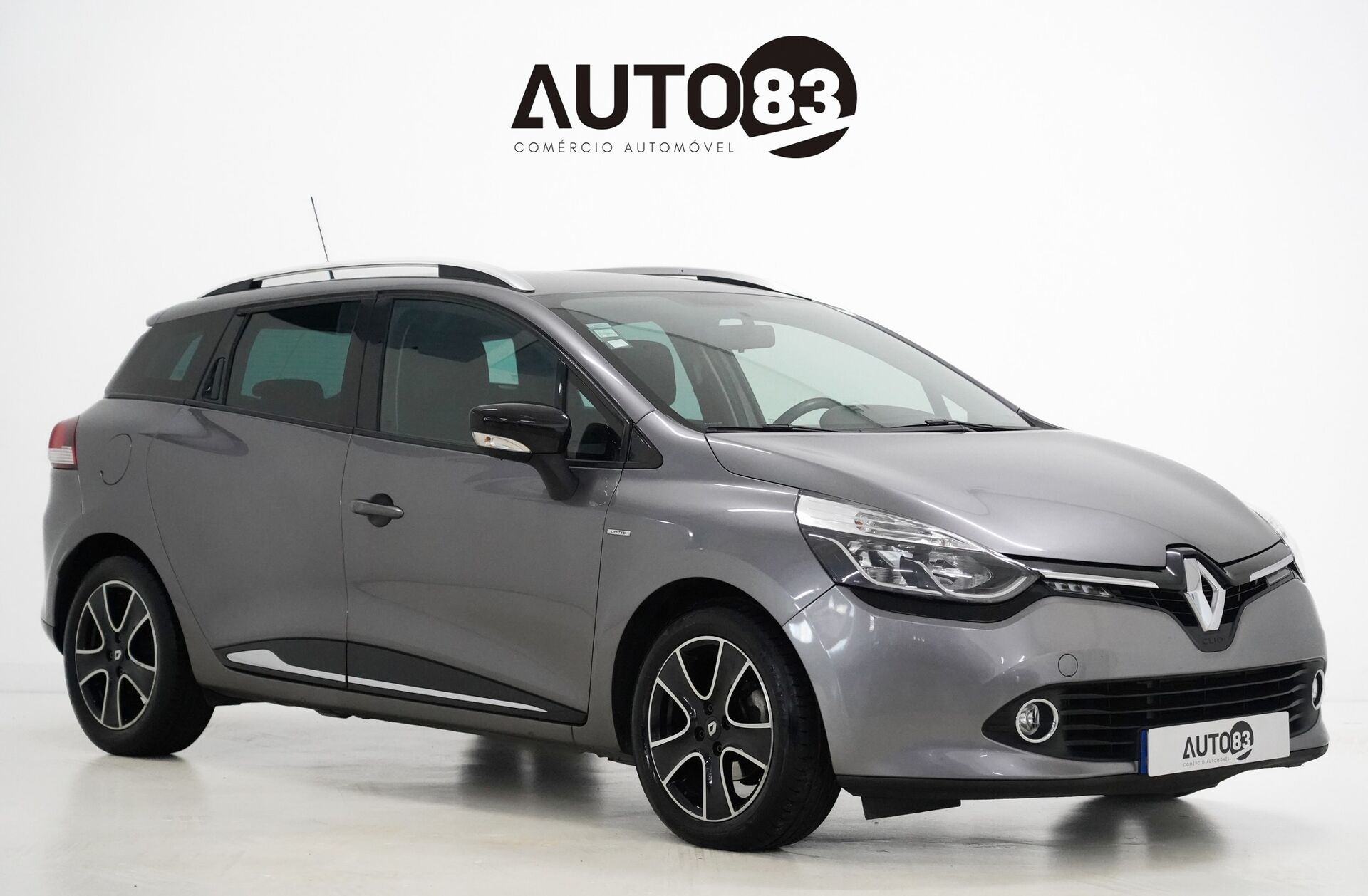 RENAULT Clio TCe 120 EDC Limited