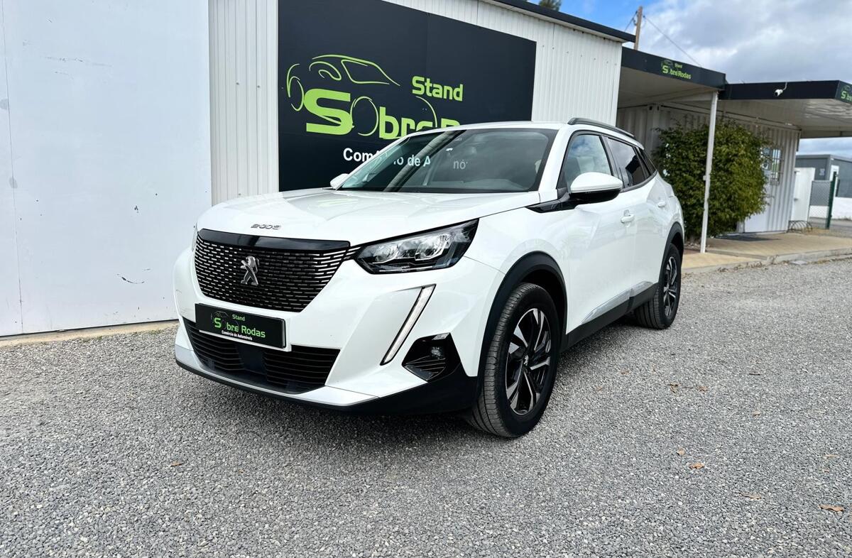 PEUGEOT 2008 1.2 PureTech Active