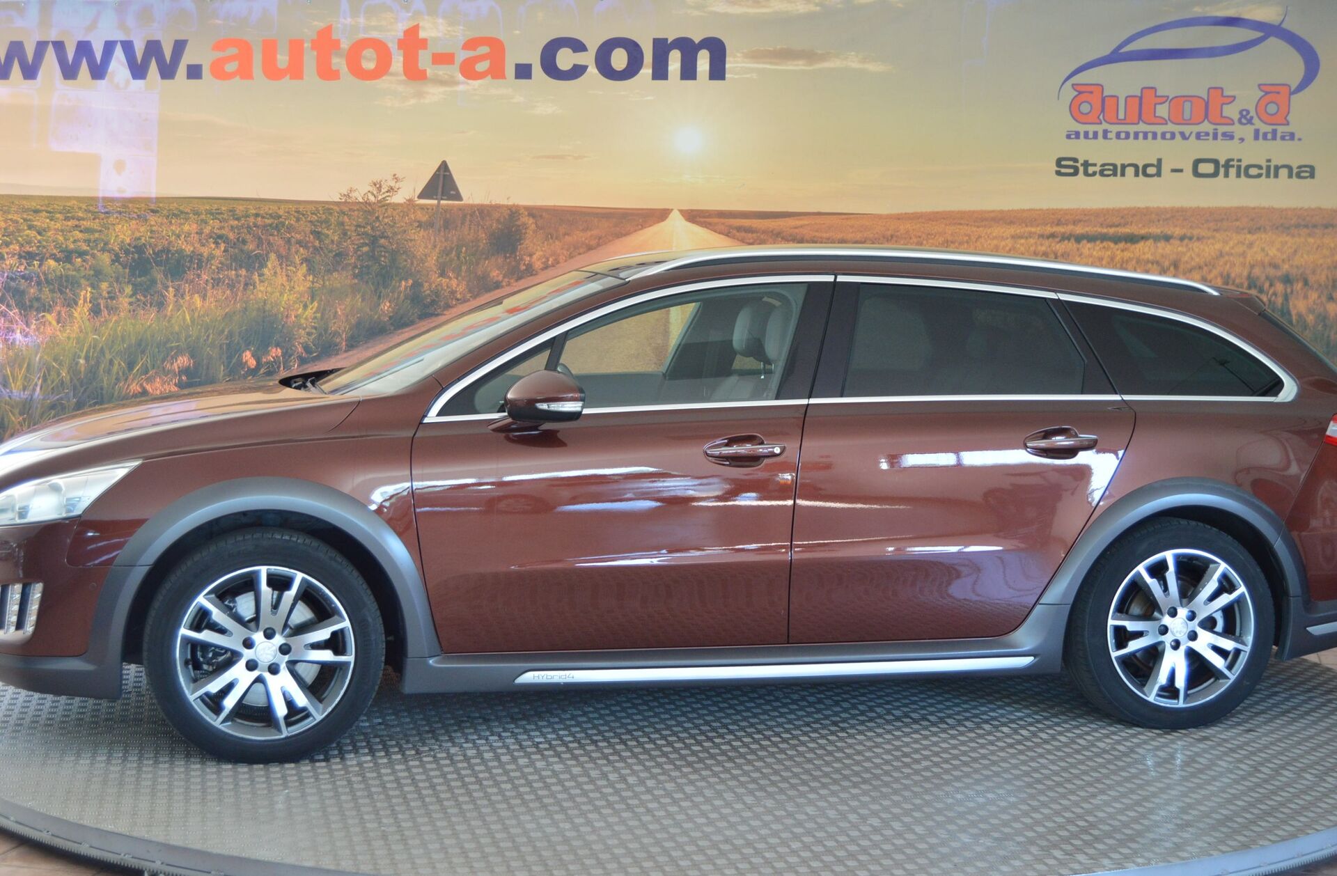 PEUGEOT 508 RXH 2.0 HDi Hybrid4 2-Tronic