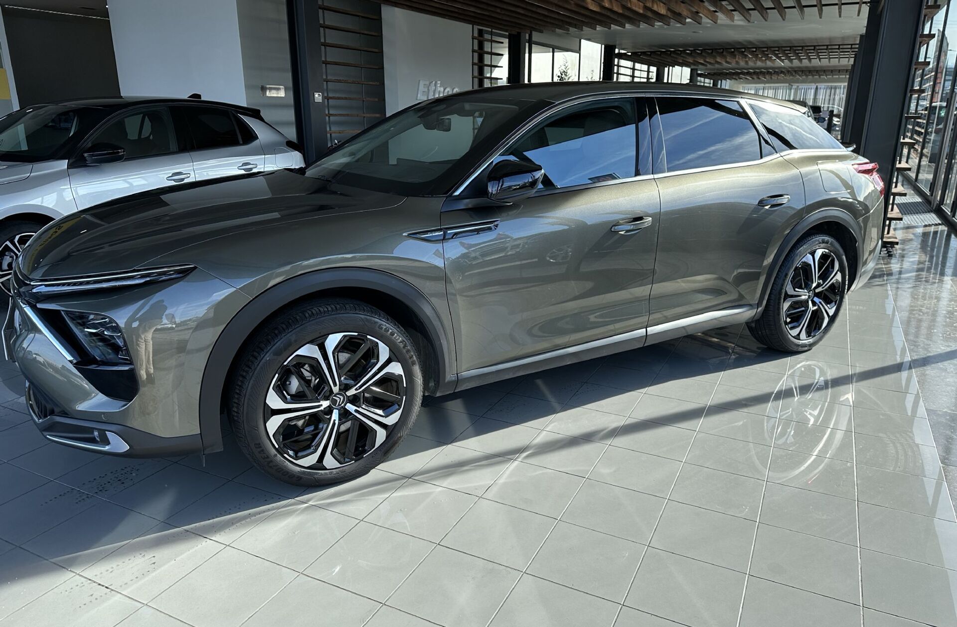 CITROEN C5 X 1.2 PureTech Plus EAT8