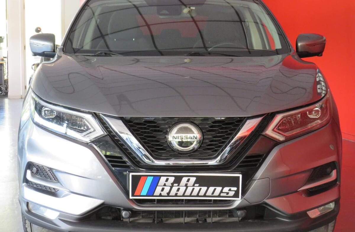 NISSAN Qashqai 1.5 dCi N-Connecta J18