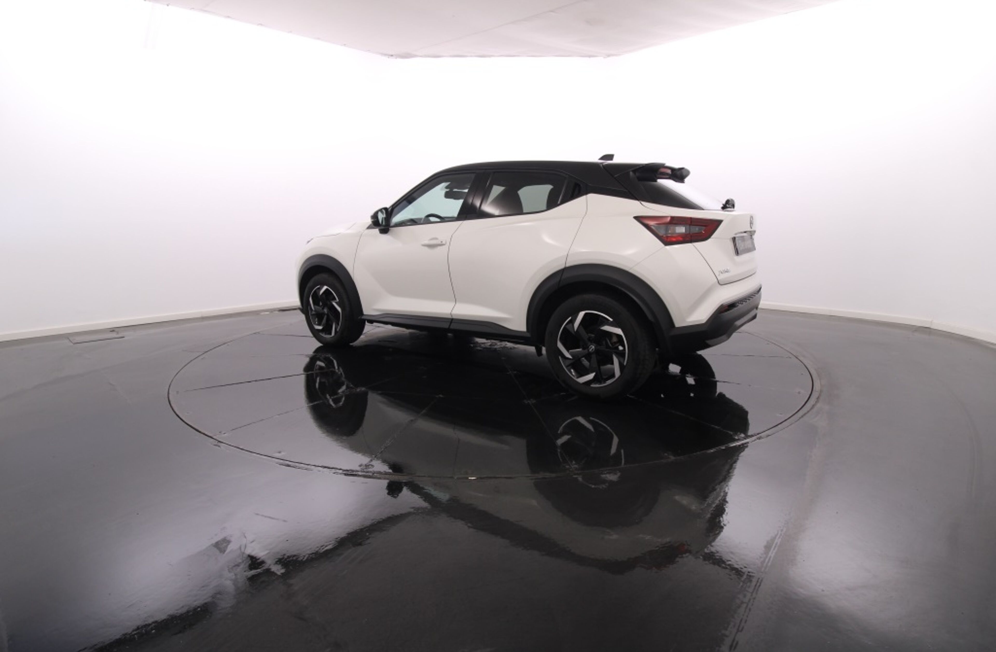 NISSAN Juke 1.0 DIG-T N-Connecta DCT