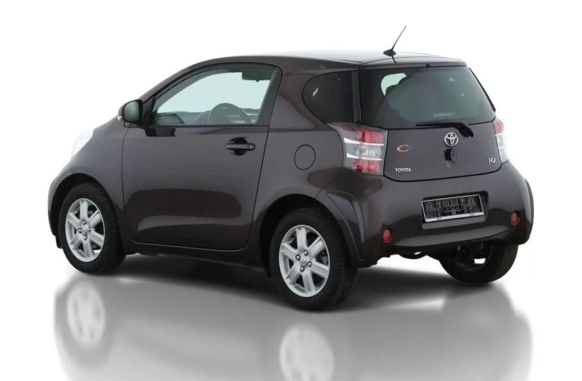 TOYOTA IQ 1.0 VVT-i 2 MultiDrive NAVI