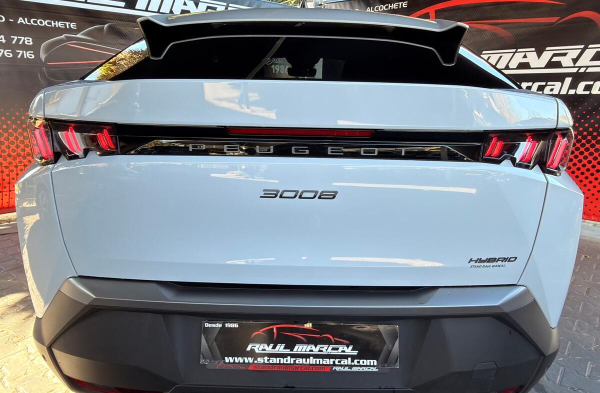 PEUGEOT 3008 1.2 Hybrid Allure e-DCS6