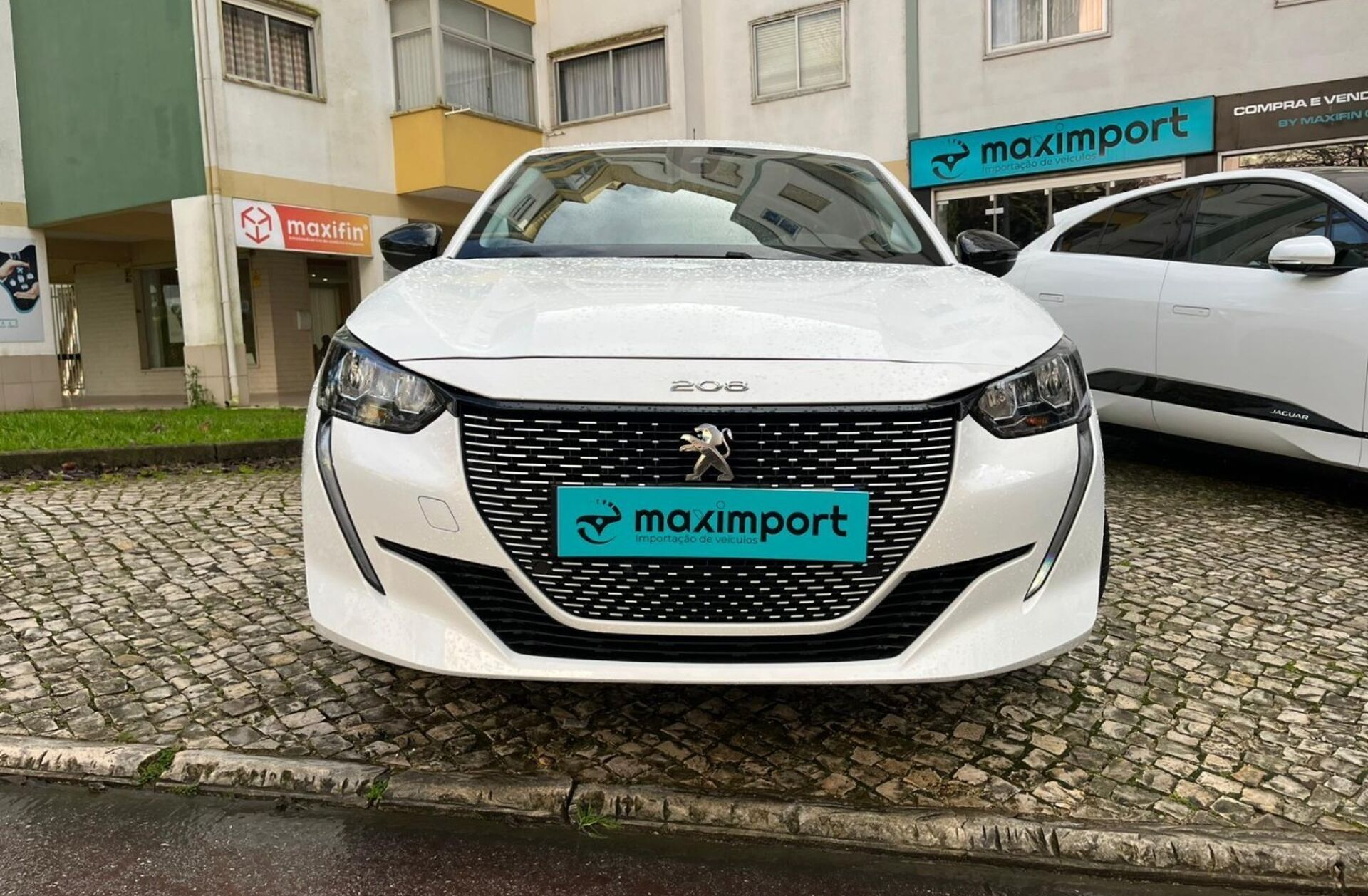 PEUGEOT 208 e- 51 kWh GT