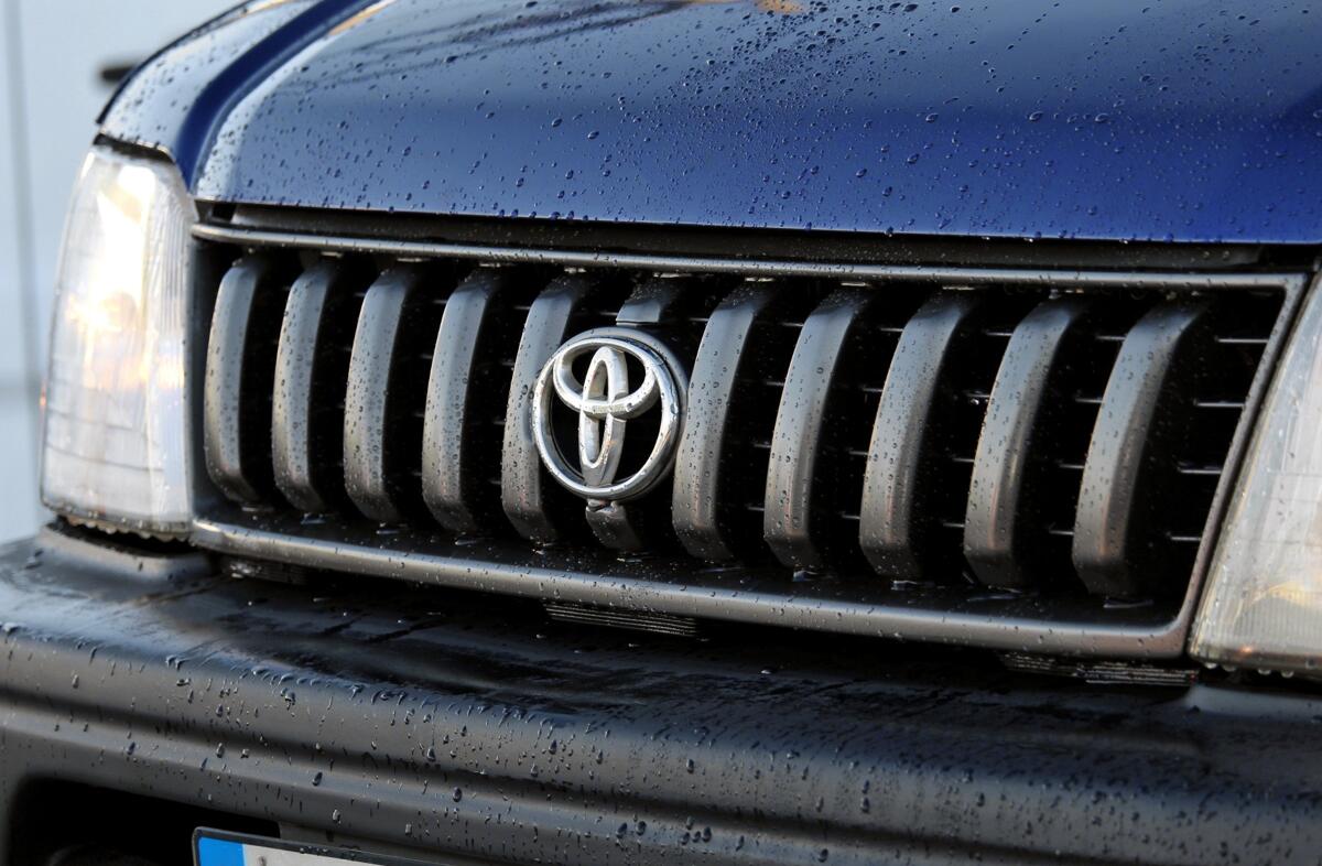 TOYOTA Land Cruiser 3.0 TD Pack 1