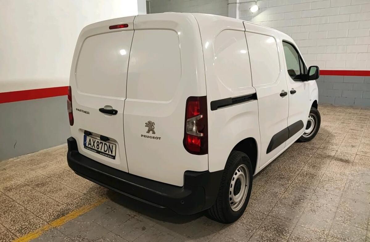 PEUGEOT Partner 1.5 BlueHDi Standard