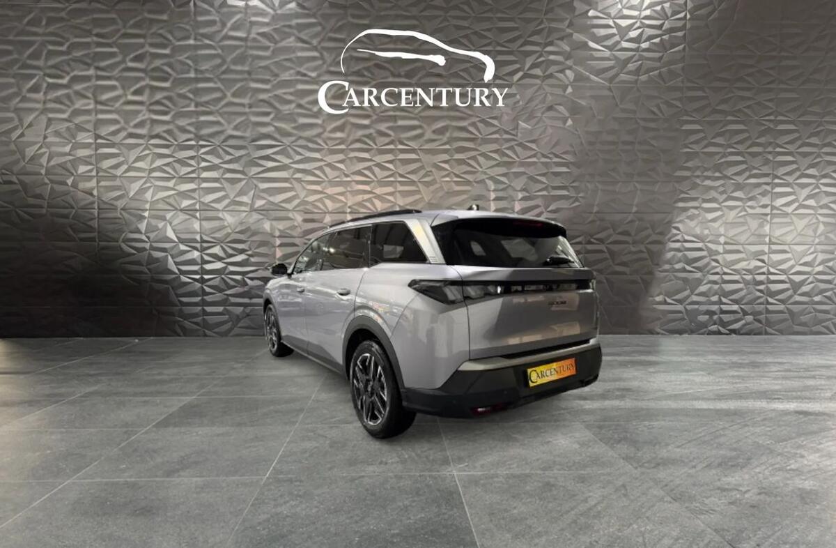 PEUGEOT 5008 1.2 Hybrid Allure e-DCS6