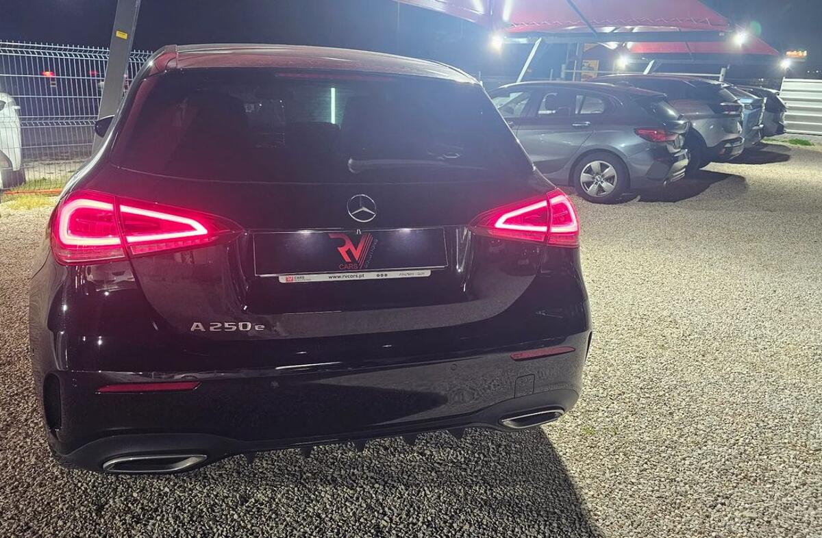 MERCEDES Classe A A 250 e AMG Line