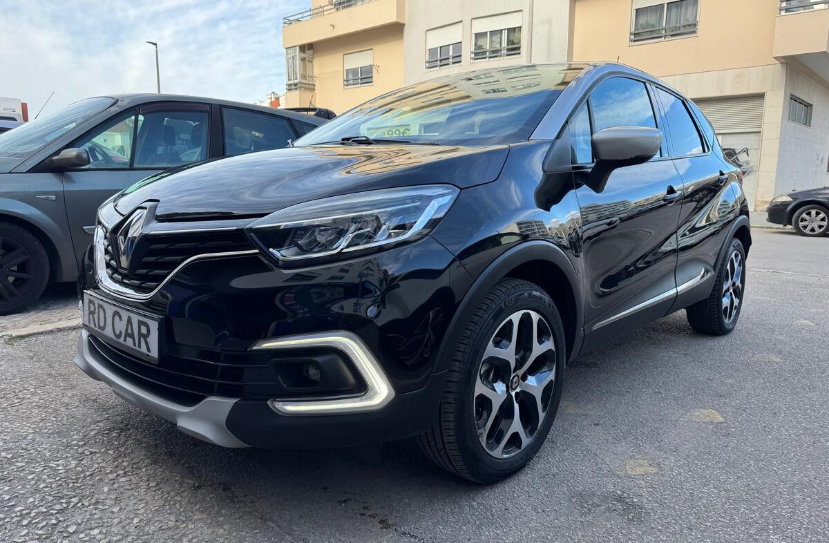 RENAULT Captur 0.9 TCe Exclusive