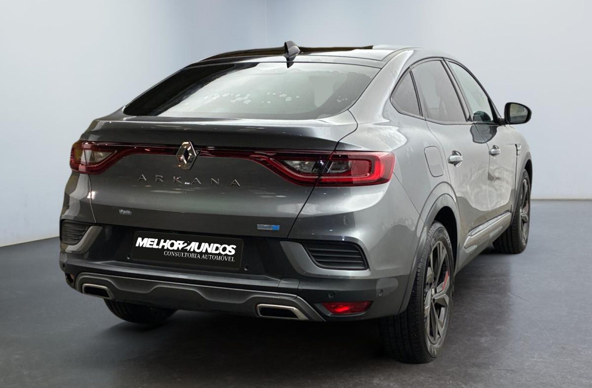 RENAULT Arkana 1.6 E-Tech Business