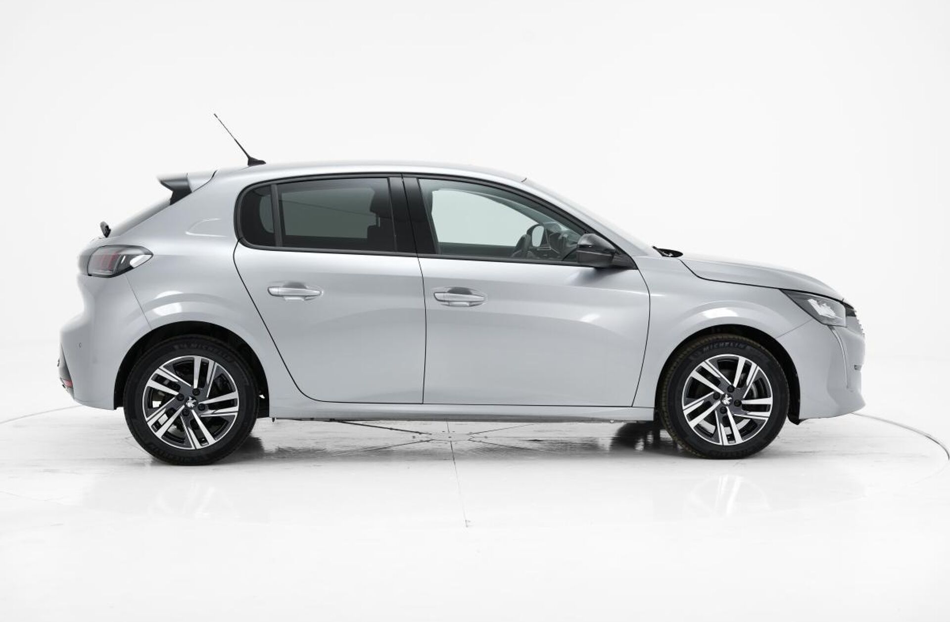 PEUGEOT 208 1.2 PureTech Allure Pack