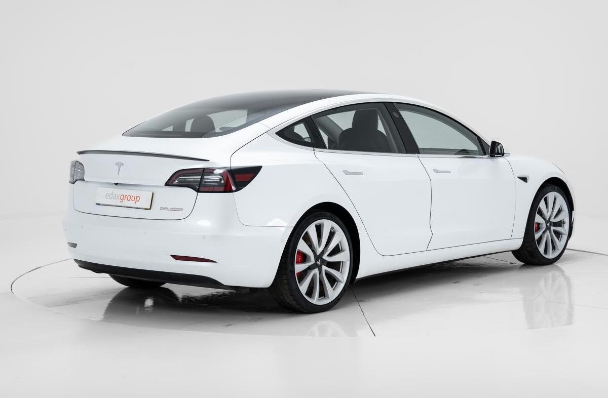 TESLA Model 3 Performance Dual Motor AWD