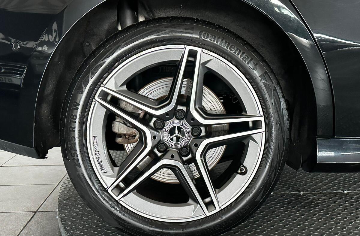 MERCEDES Classe A A 250 e AMG Line