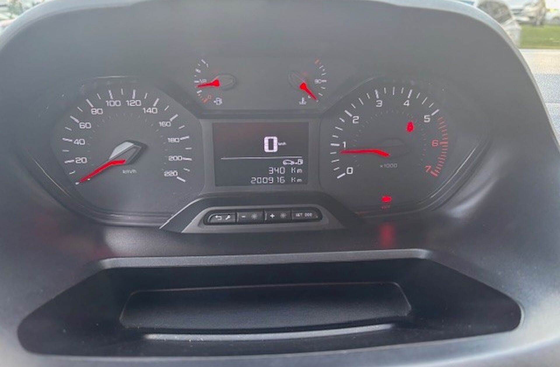 PEUGEOT Partner 1.6 BlueHDi Confort