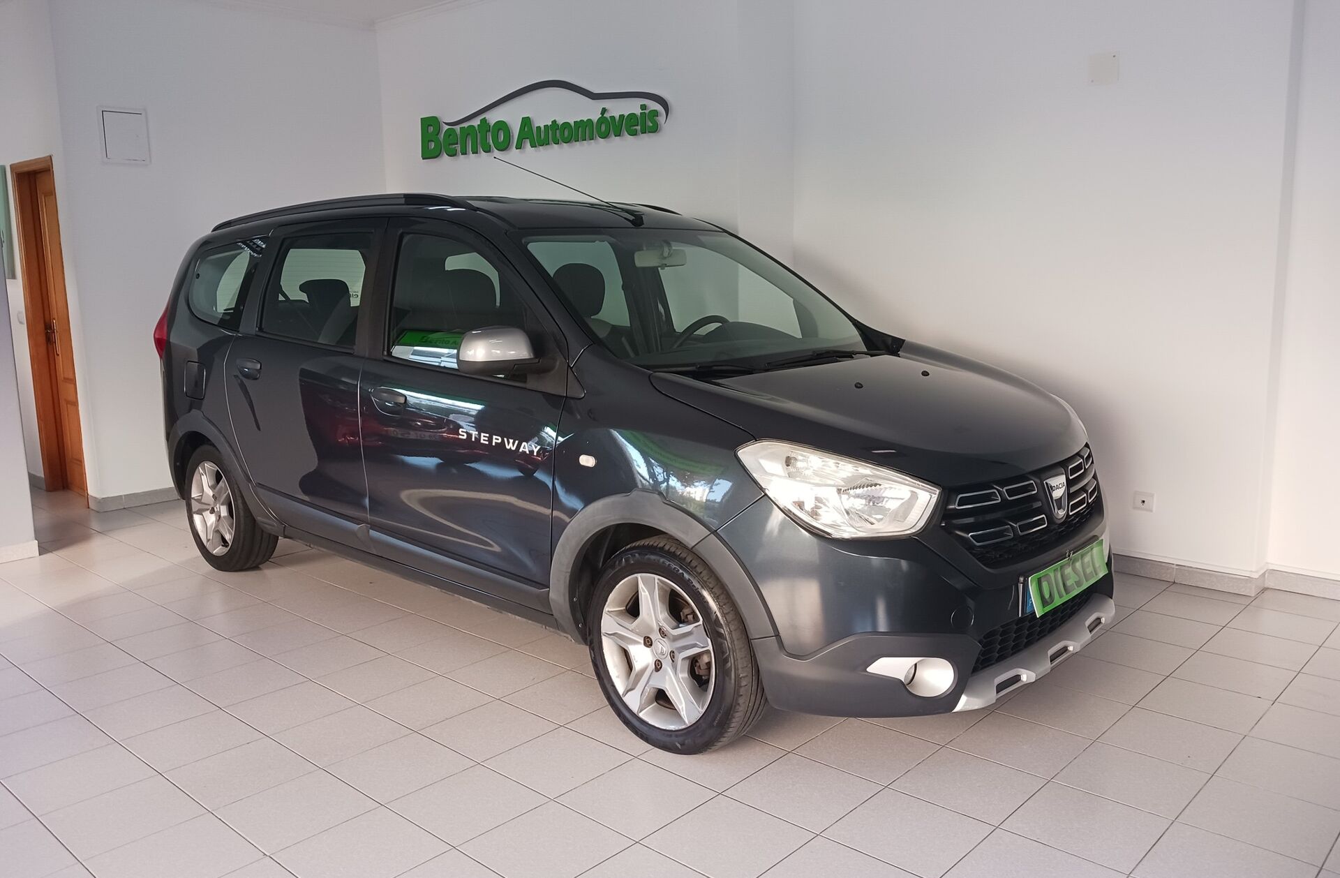 DACIA Lodgy 1.5 dCi Stepway 7L