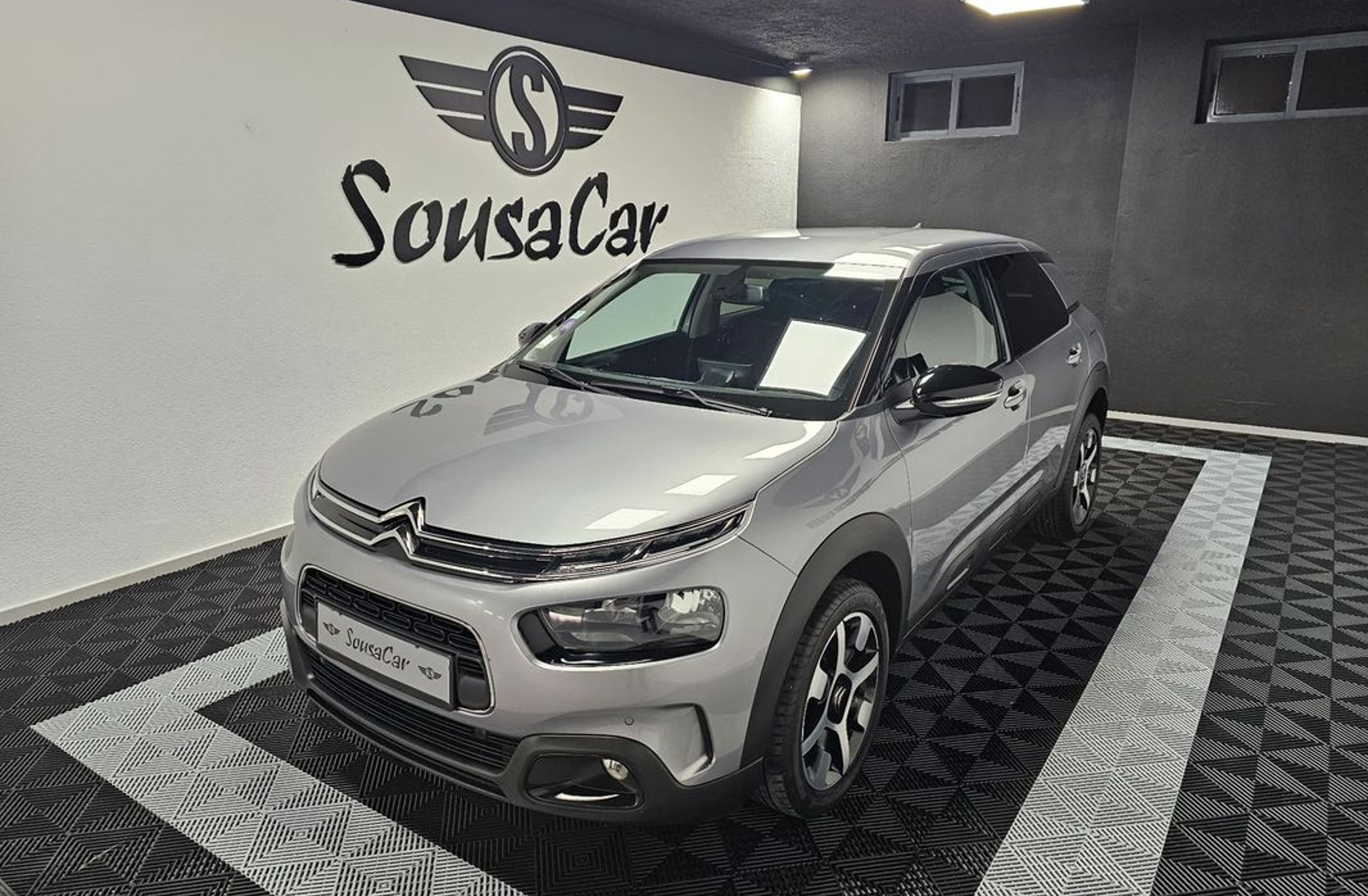CITROEN C4 1.2 PureTech Shine EAT6
