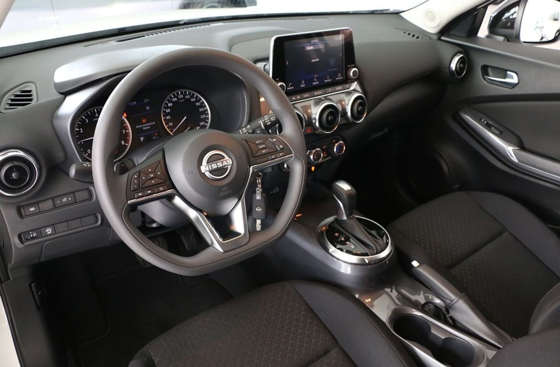 NISSAN Juke 1.0 DIG-T Acenta+ DCT