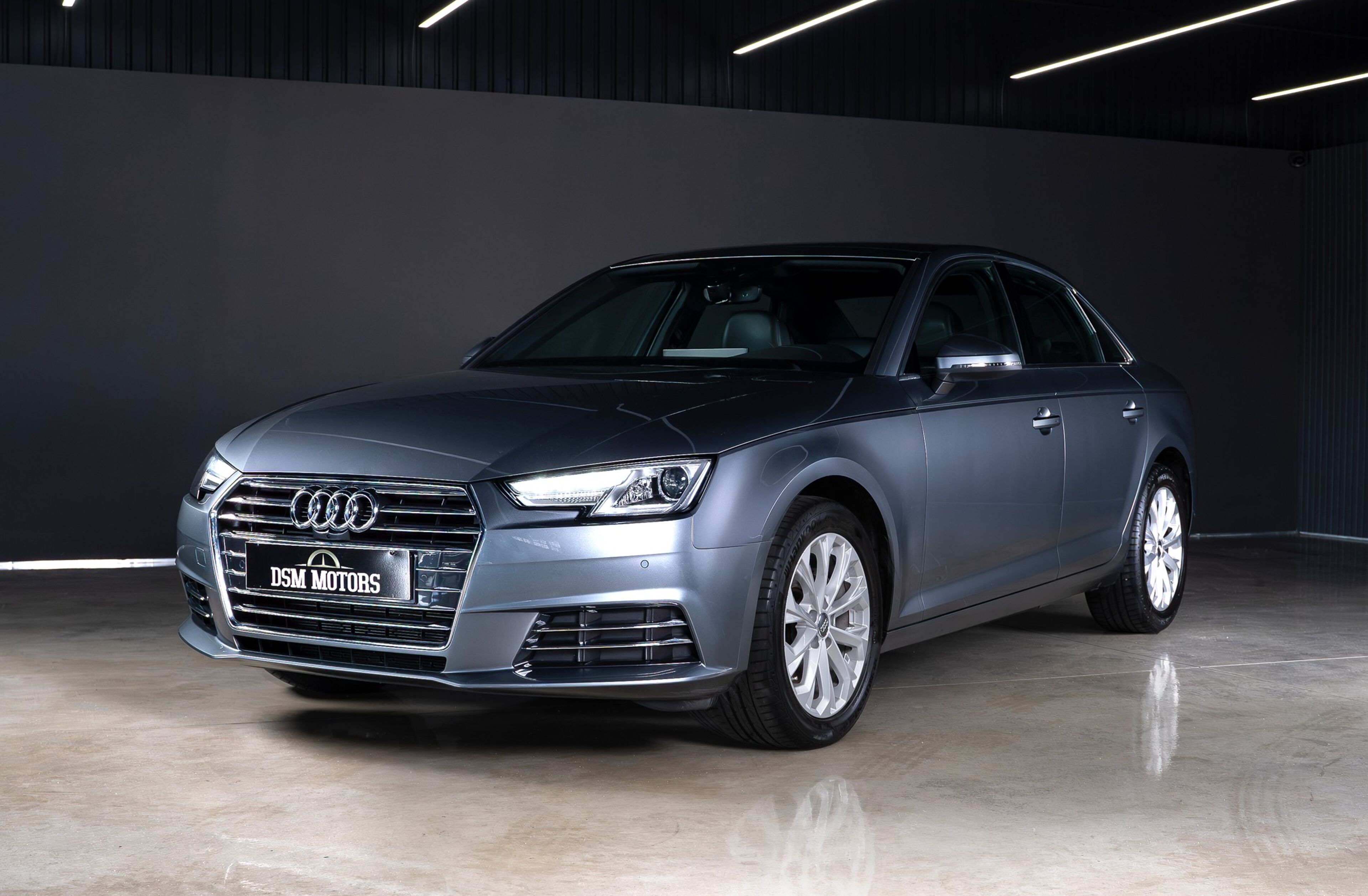 AUDI A4 2.0 TDI Business Line