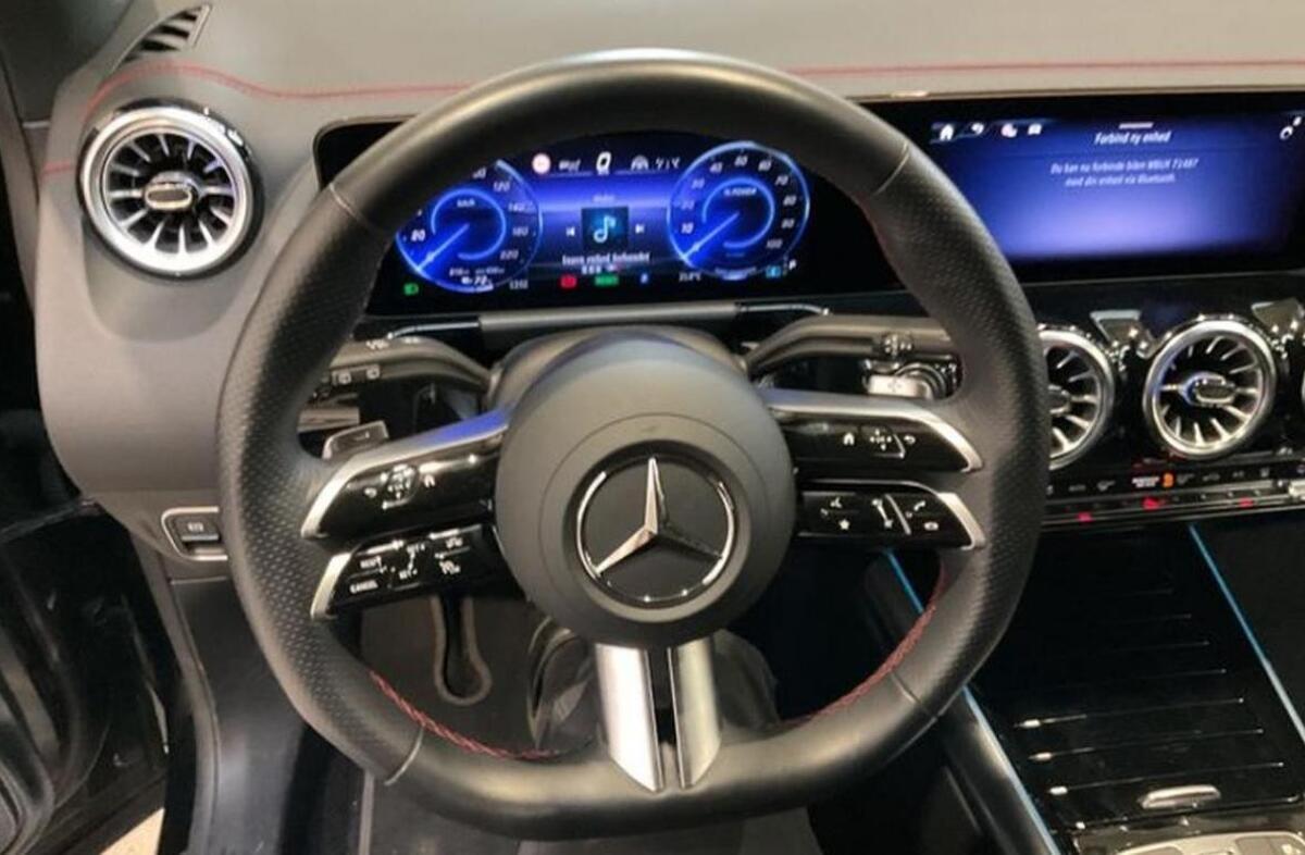 MERCEDES EQA 250+ Edition