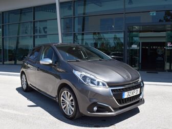 PEUGEOT 208 1.2 PureTech Signature