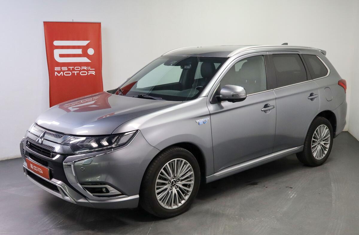 MITSUBISHI Outlander 2.4 PHEV Instyle