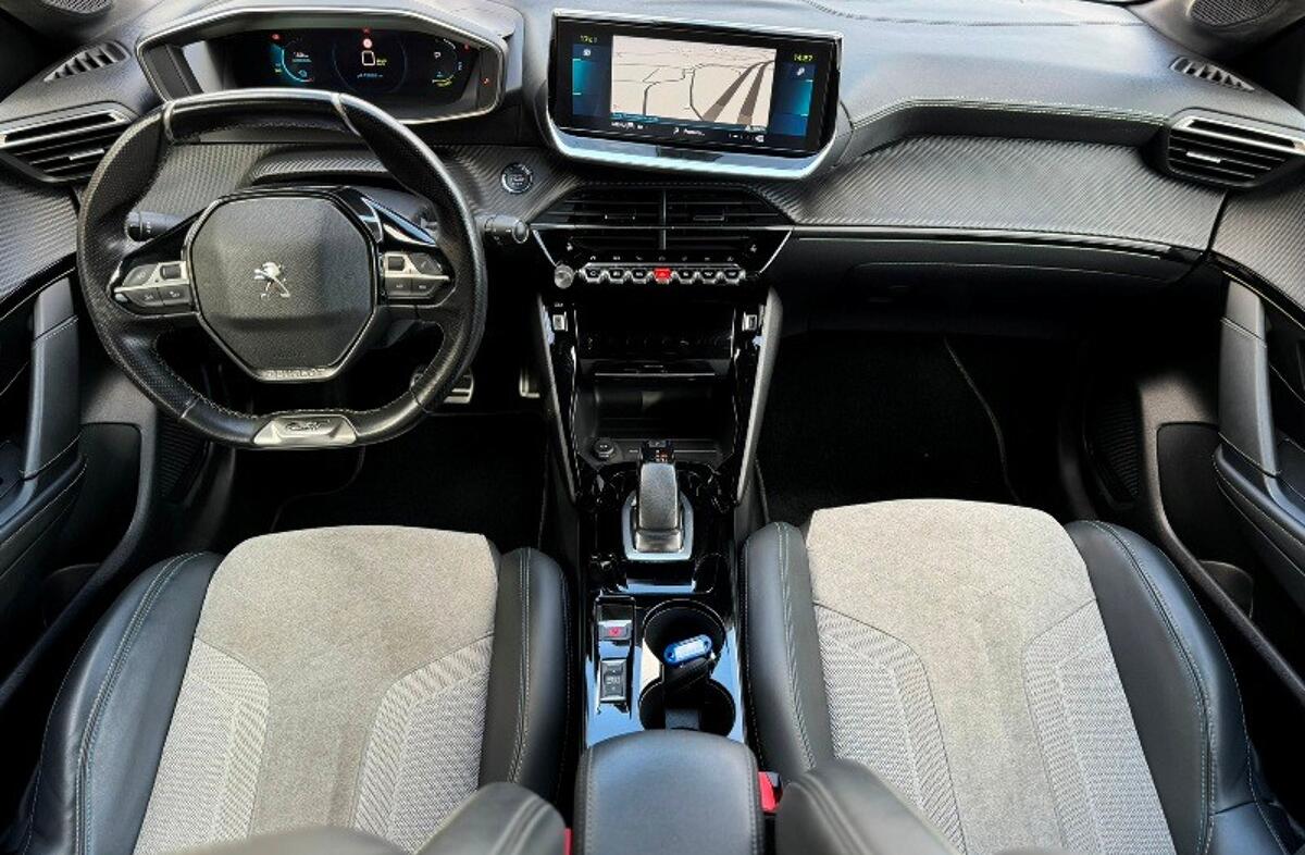 PEUGEOT 208 e- 50 kWh Active