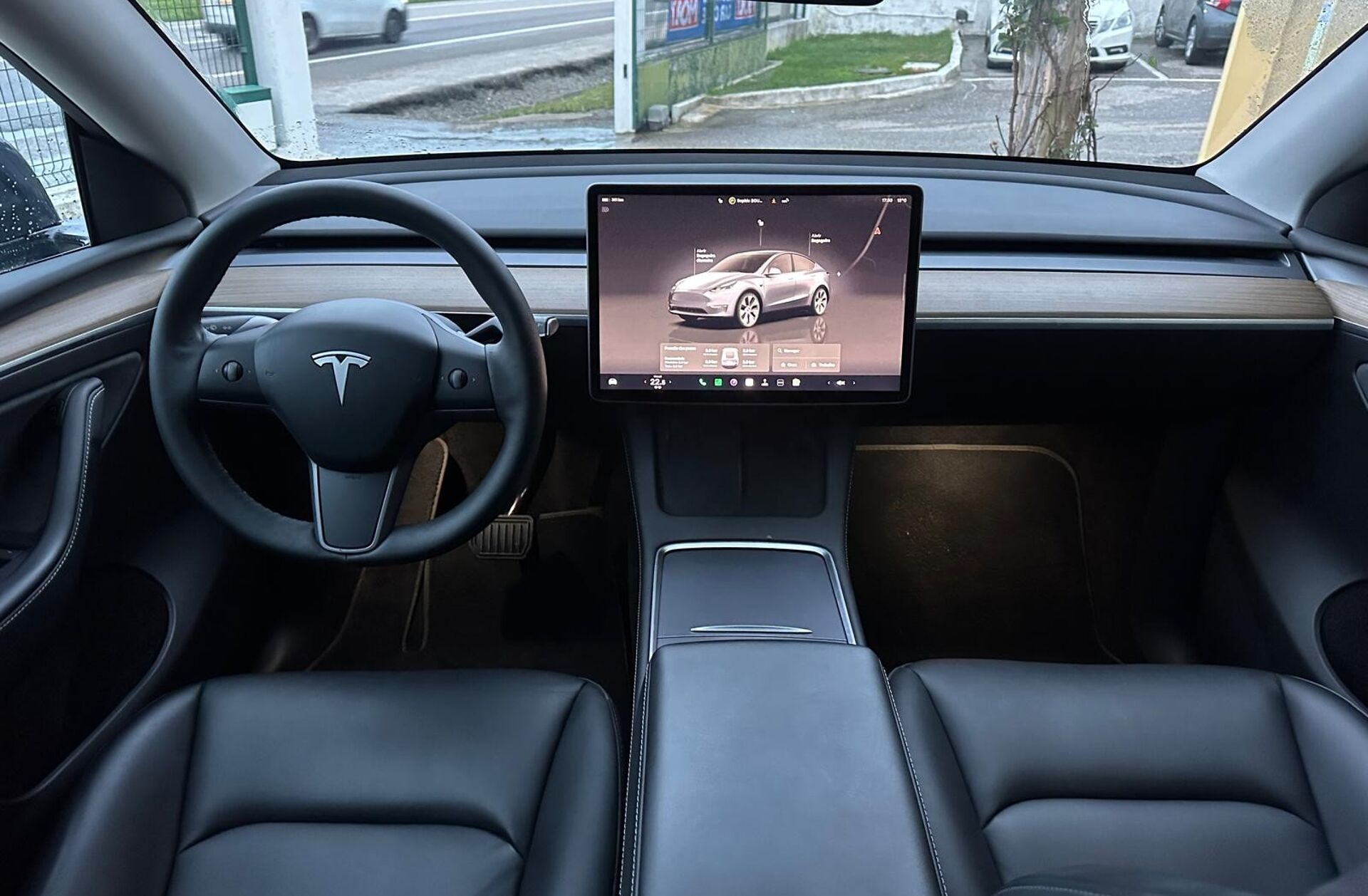 TESLA Model Y Long Range Tração Integral