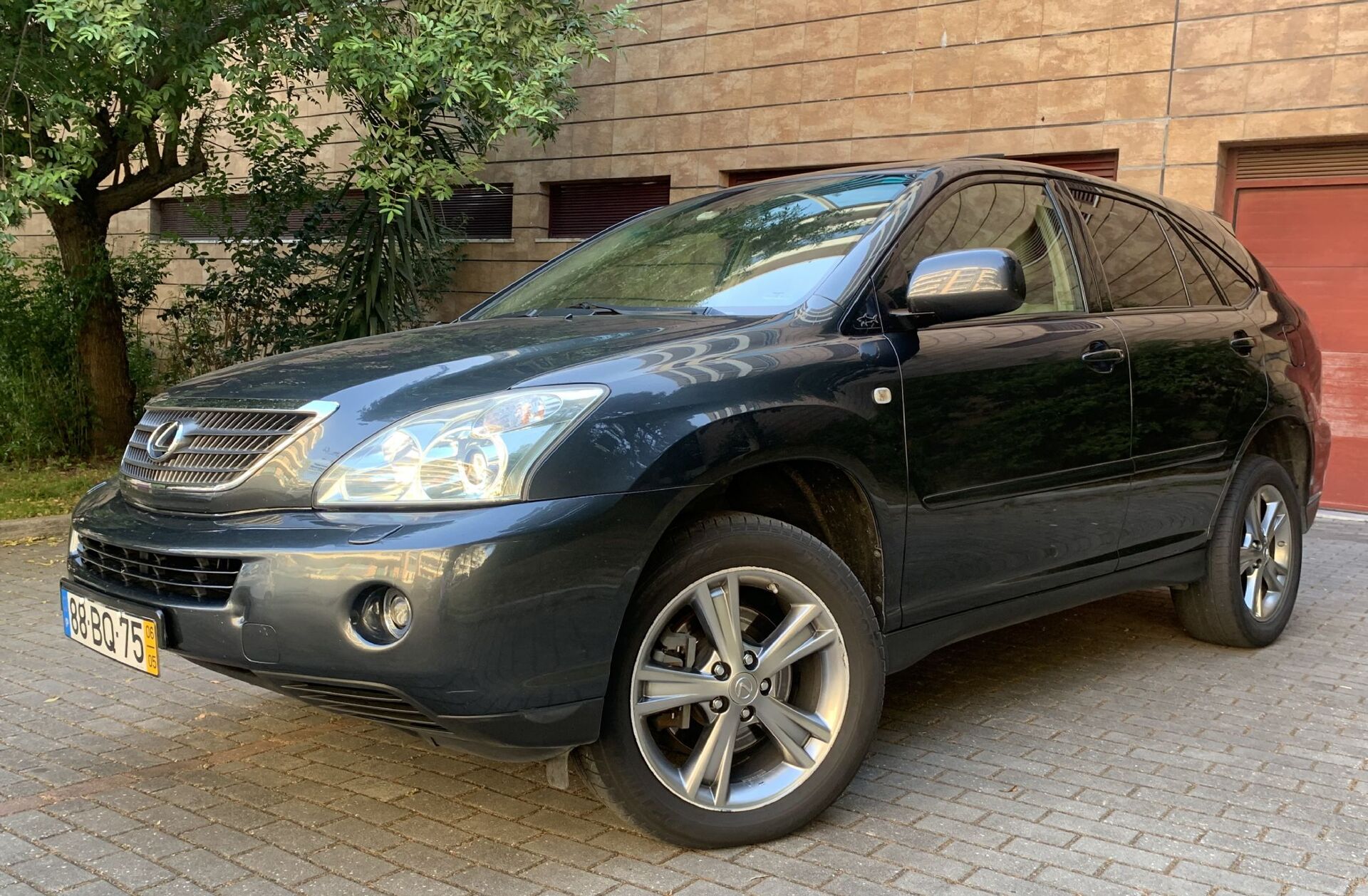 LEXUS RX 400h Base E0