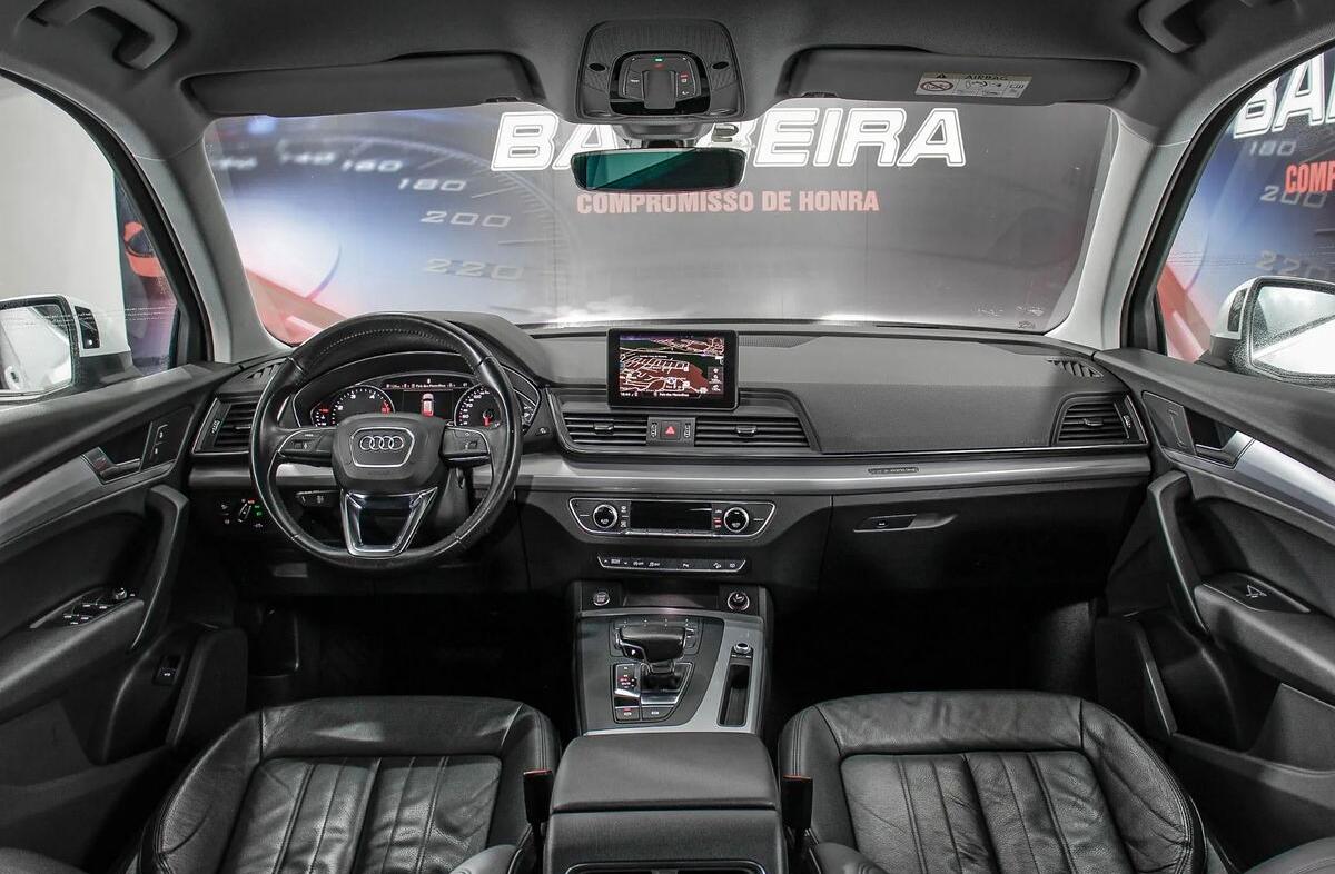 AUDI Q5 2.0 TDI quattro S-tronic