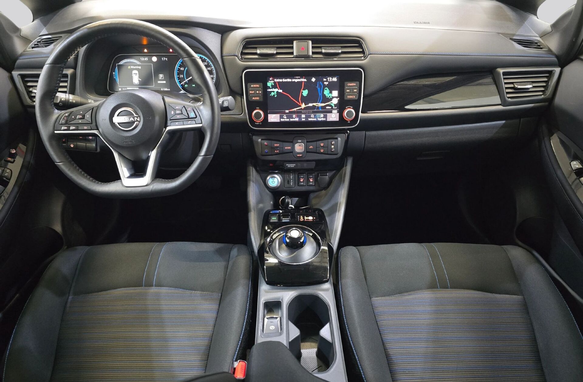 NISSAN Leaf N-Connecta