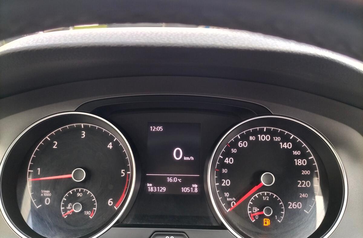 VOLKSWAGEN Golf 1.6 TDi BlueMotion Trendline