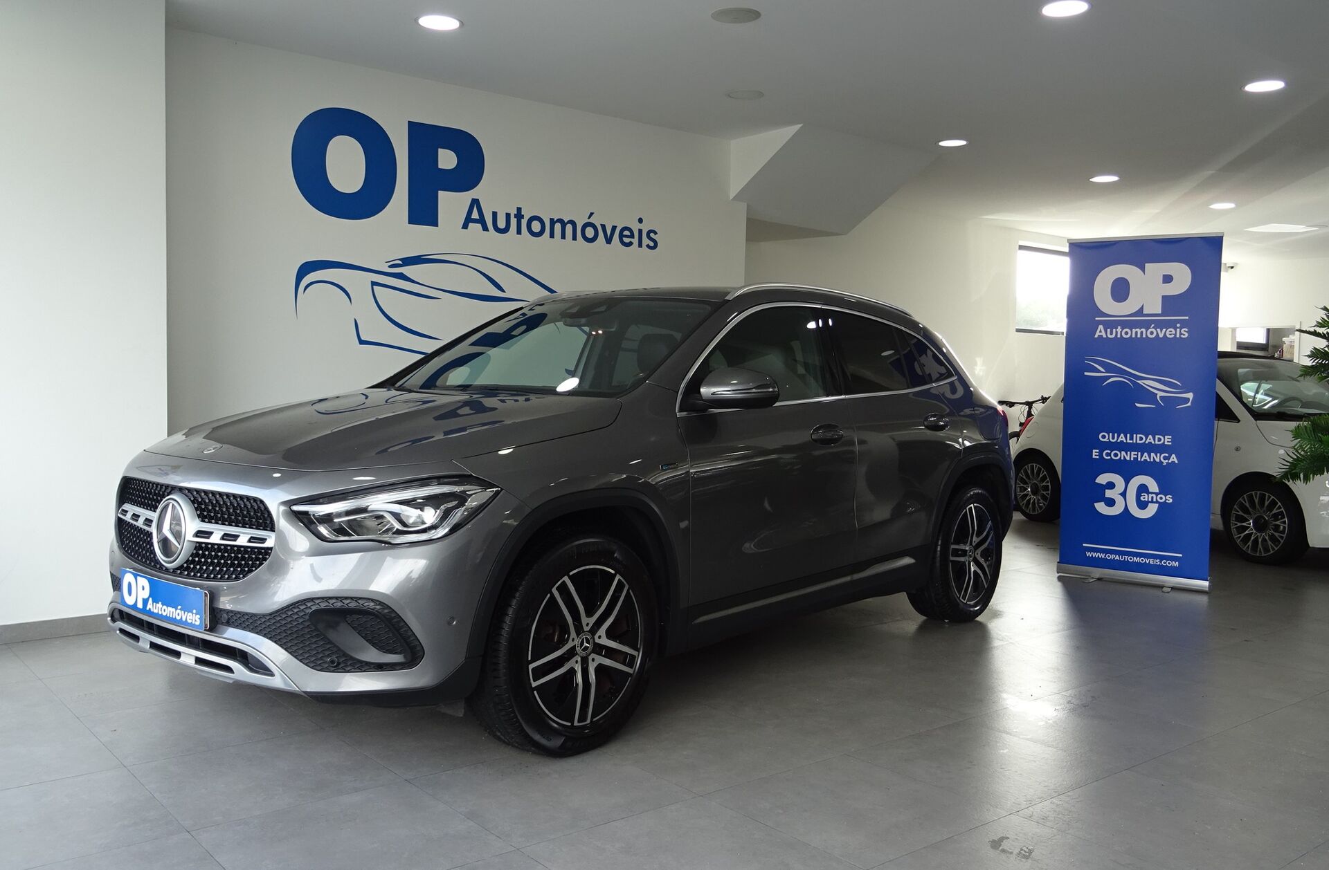 MERCEDES Classe GLA GLA 250 e Progressive
