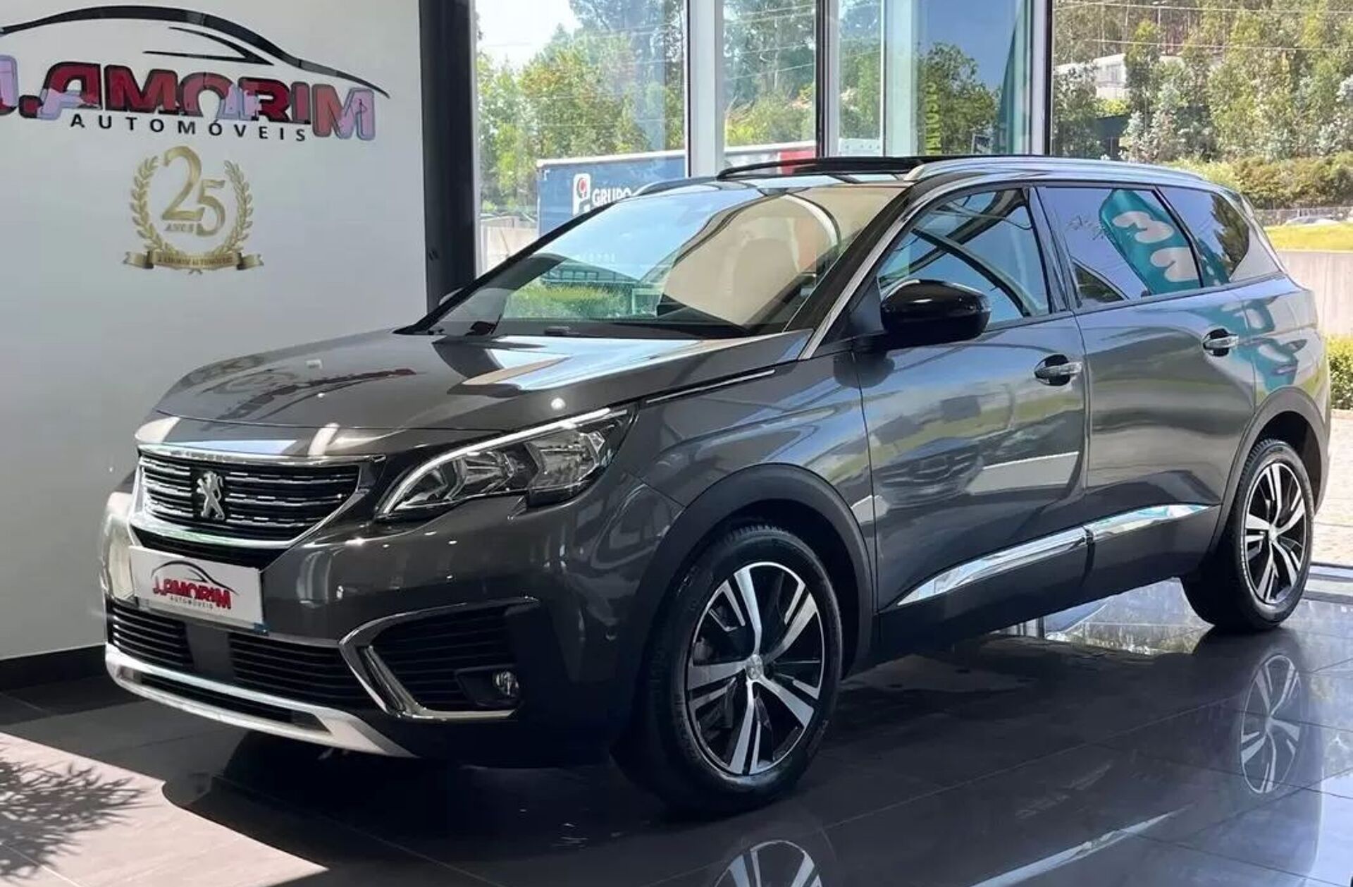 PEUGEOT 5008 1.6 BlueHDi Allure