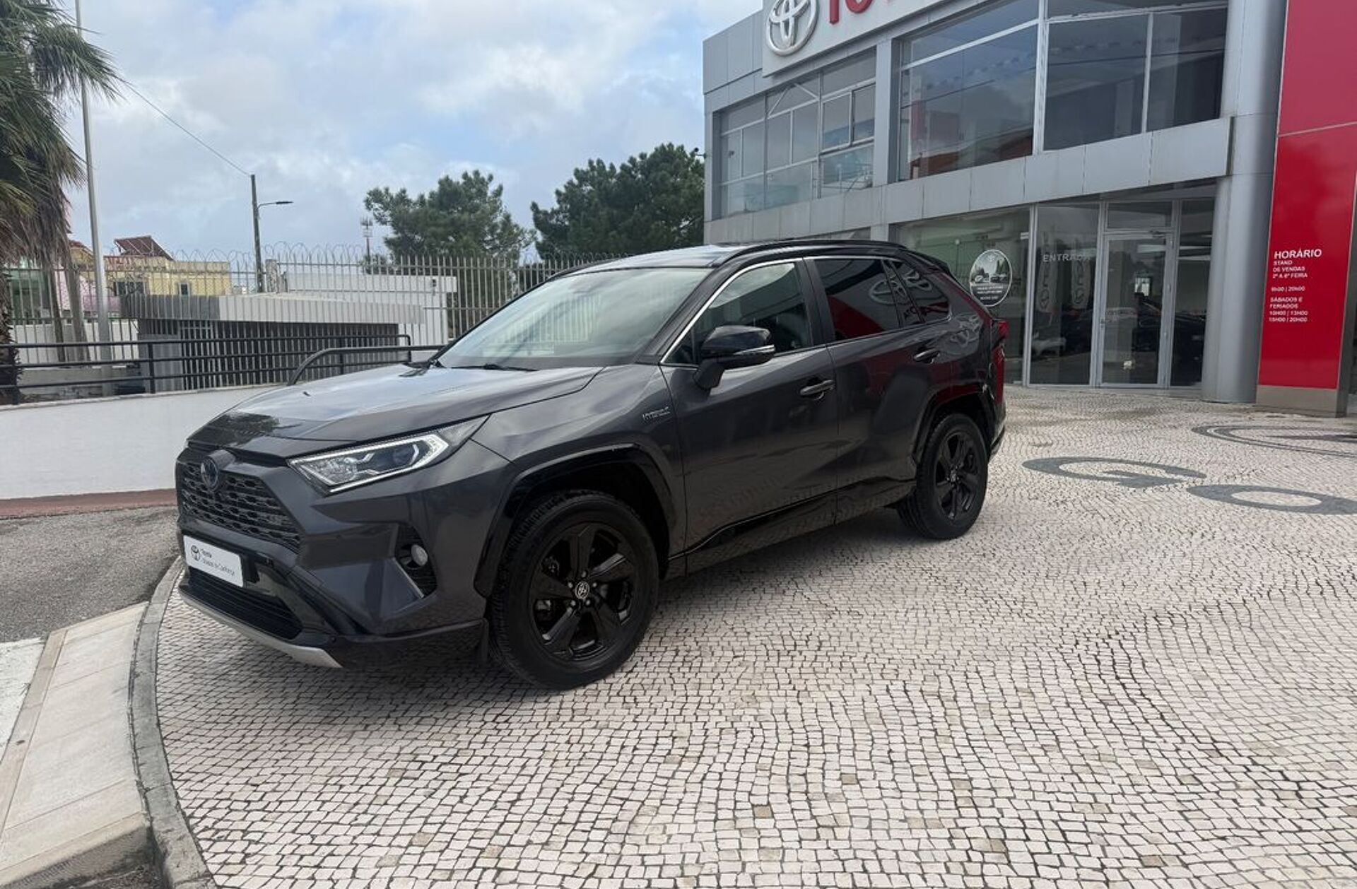 TOYOTA RAV 4 2.5 HDF Exclusive