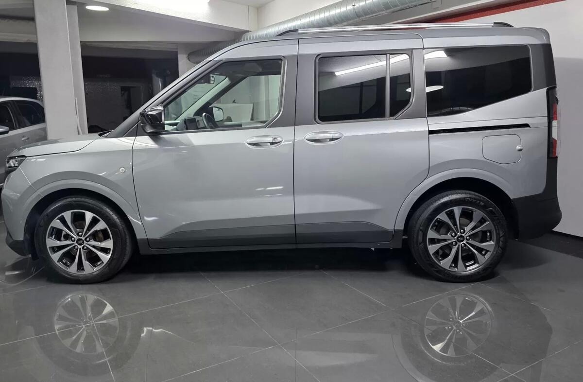 FORD Courier Tourneo 1.0 EcoBoost Titanium DCT