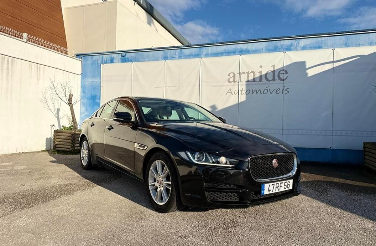 JAGUAR XE 2.0 D Pure