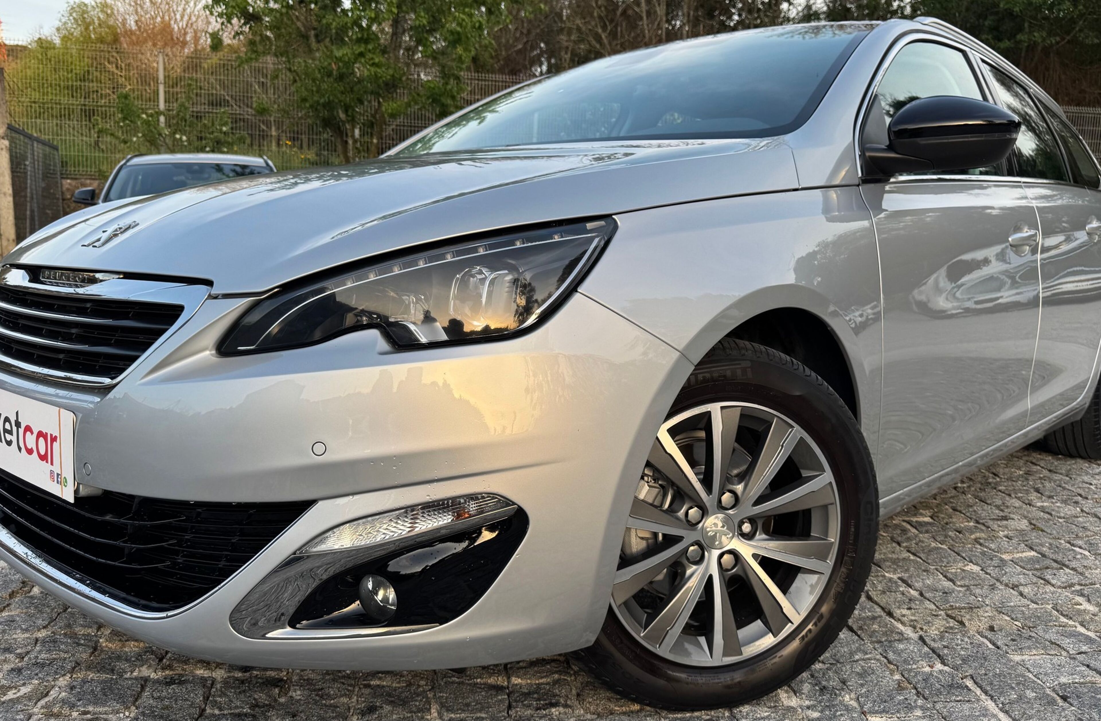 PEUGEOT 308 SW 1.2 PureTech Allure