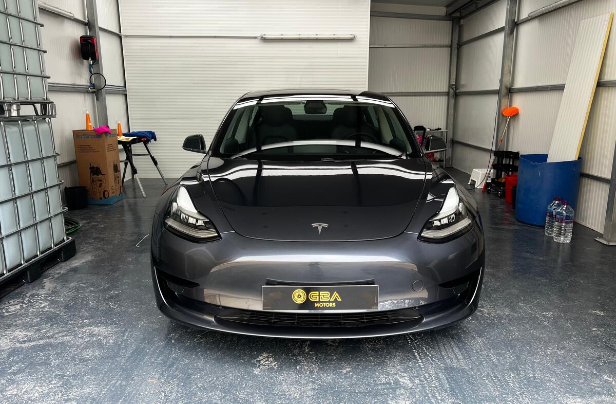 TESLA Model 3 Standard Range Plus RWD