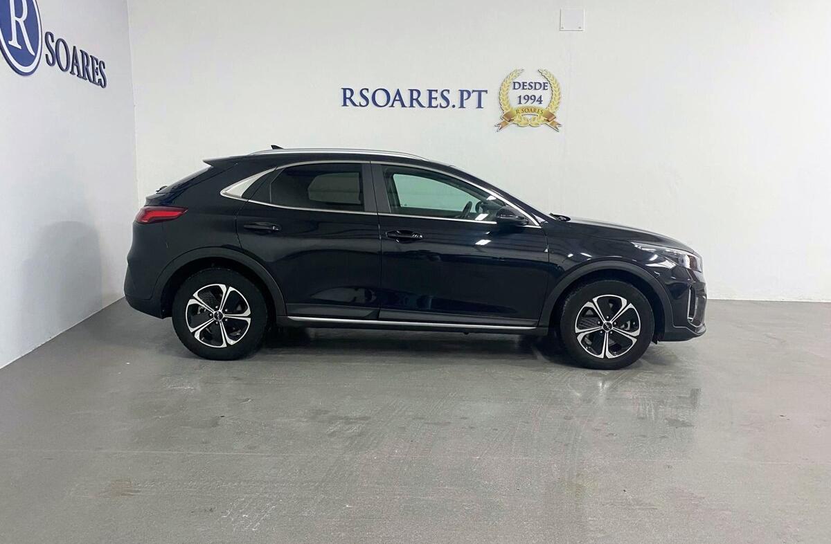 KIA XCeed 1.6 GDi PHEV Drive