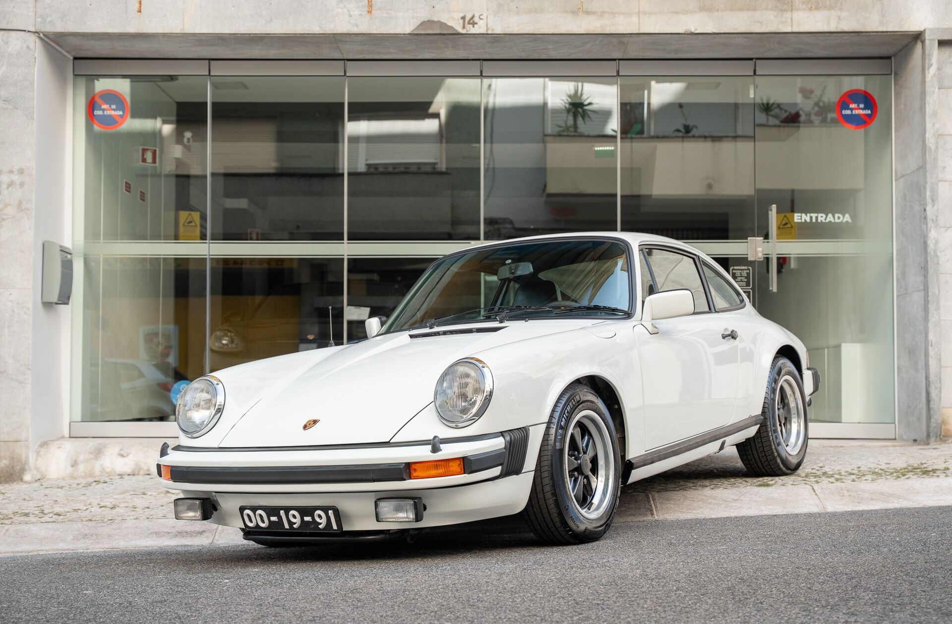 PORSCHE 911 Coupé 3.2 Carrera
