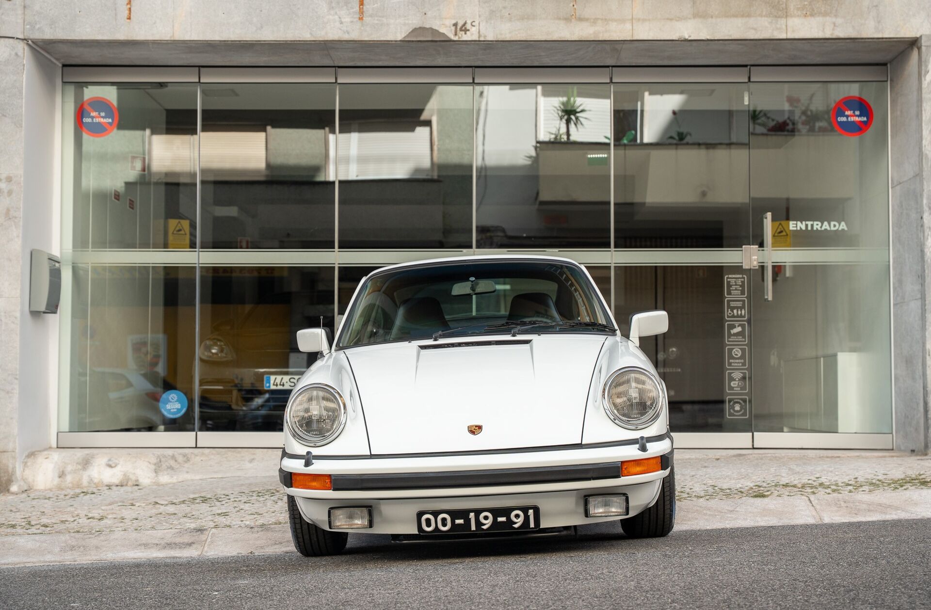 PORSCHE 911 Coupé 3.2 Carrera