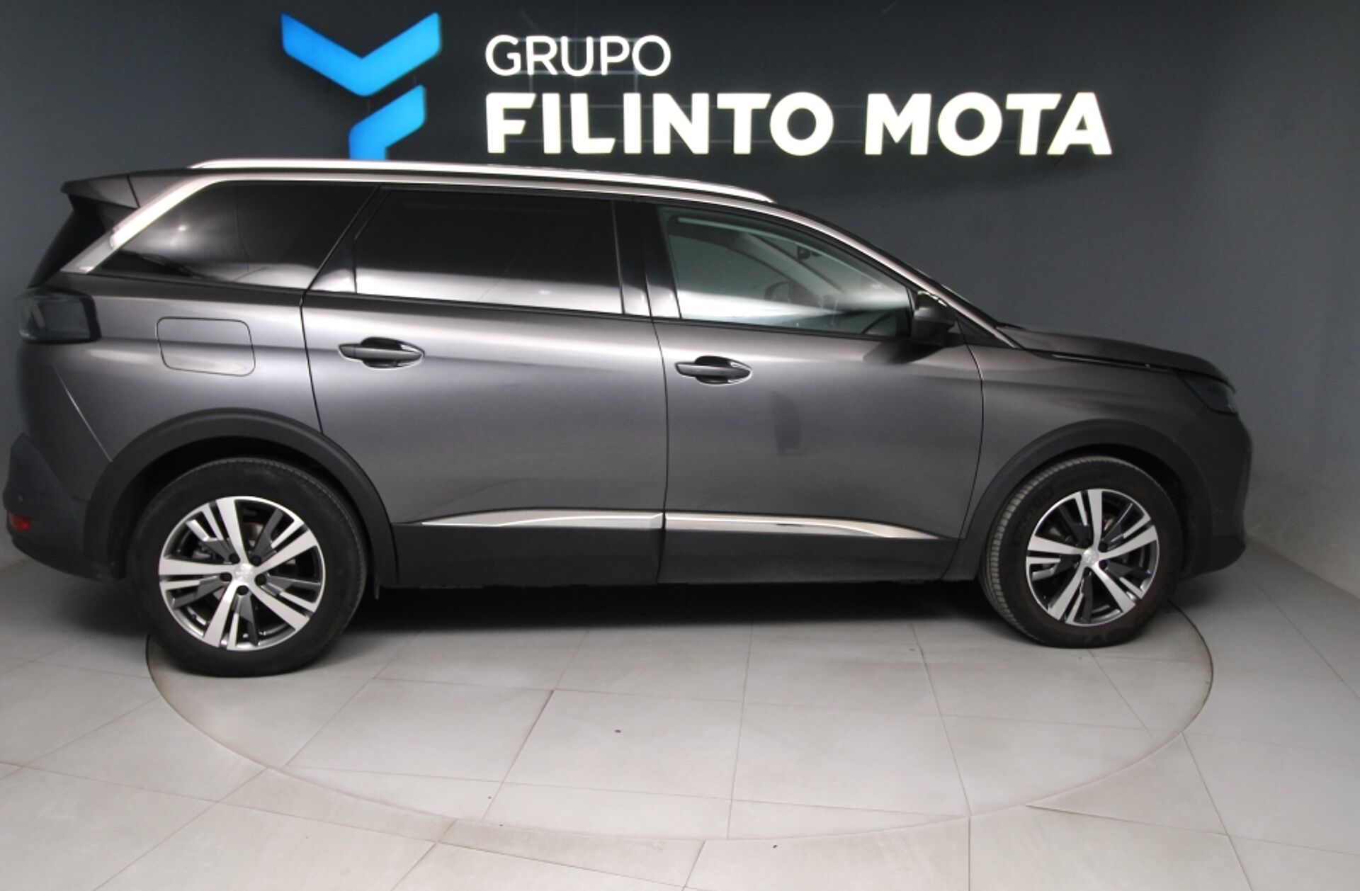 PEUGEOT 5008 1.5 BlueHDi Allure Pack