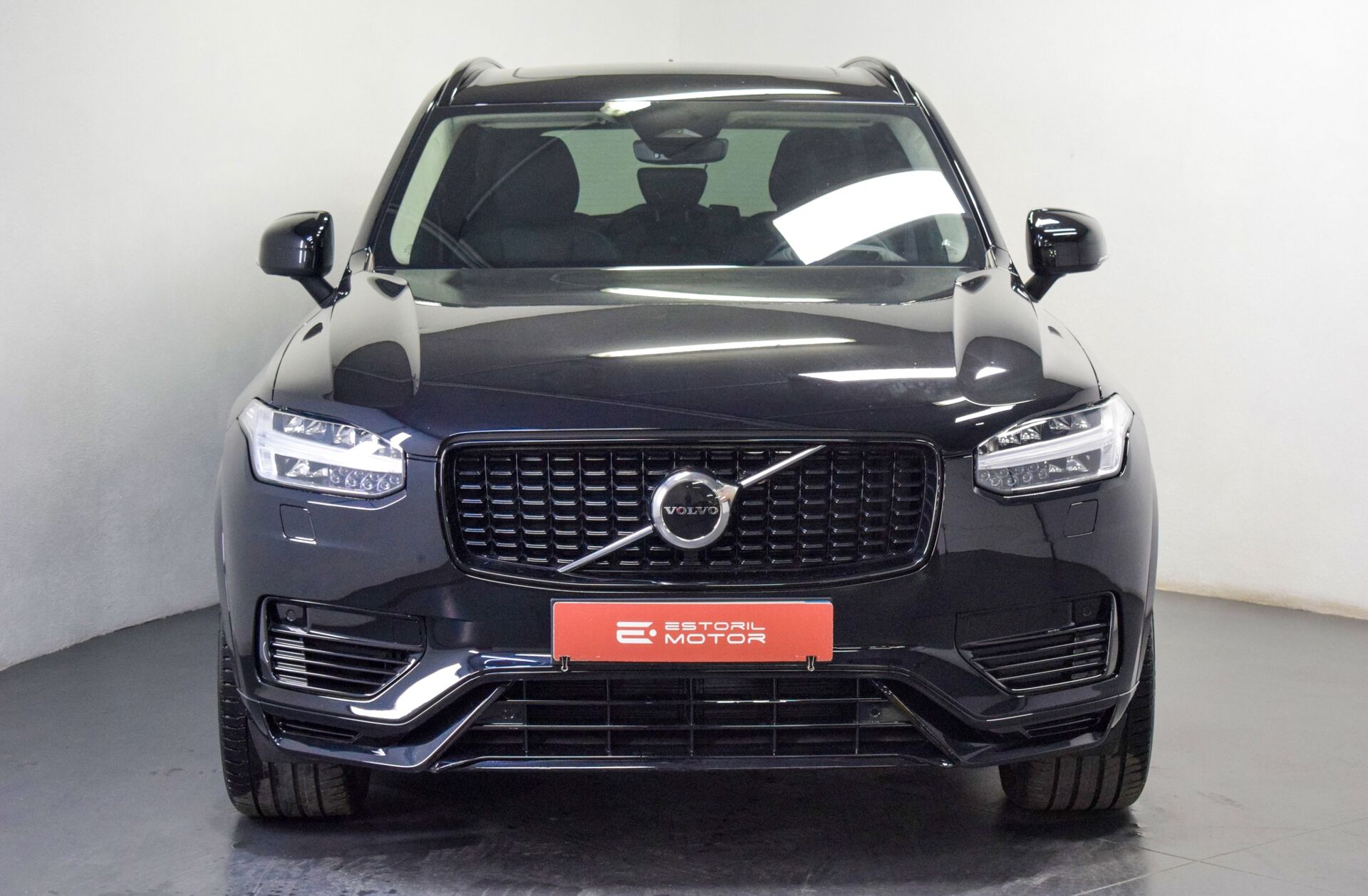VOLVO XC90 2.0 T8 PHEV Ultimate Dark AWD