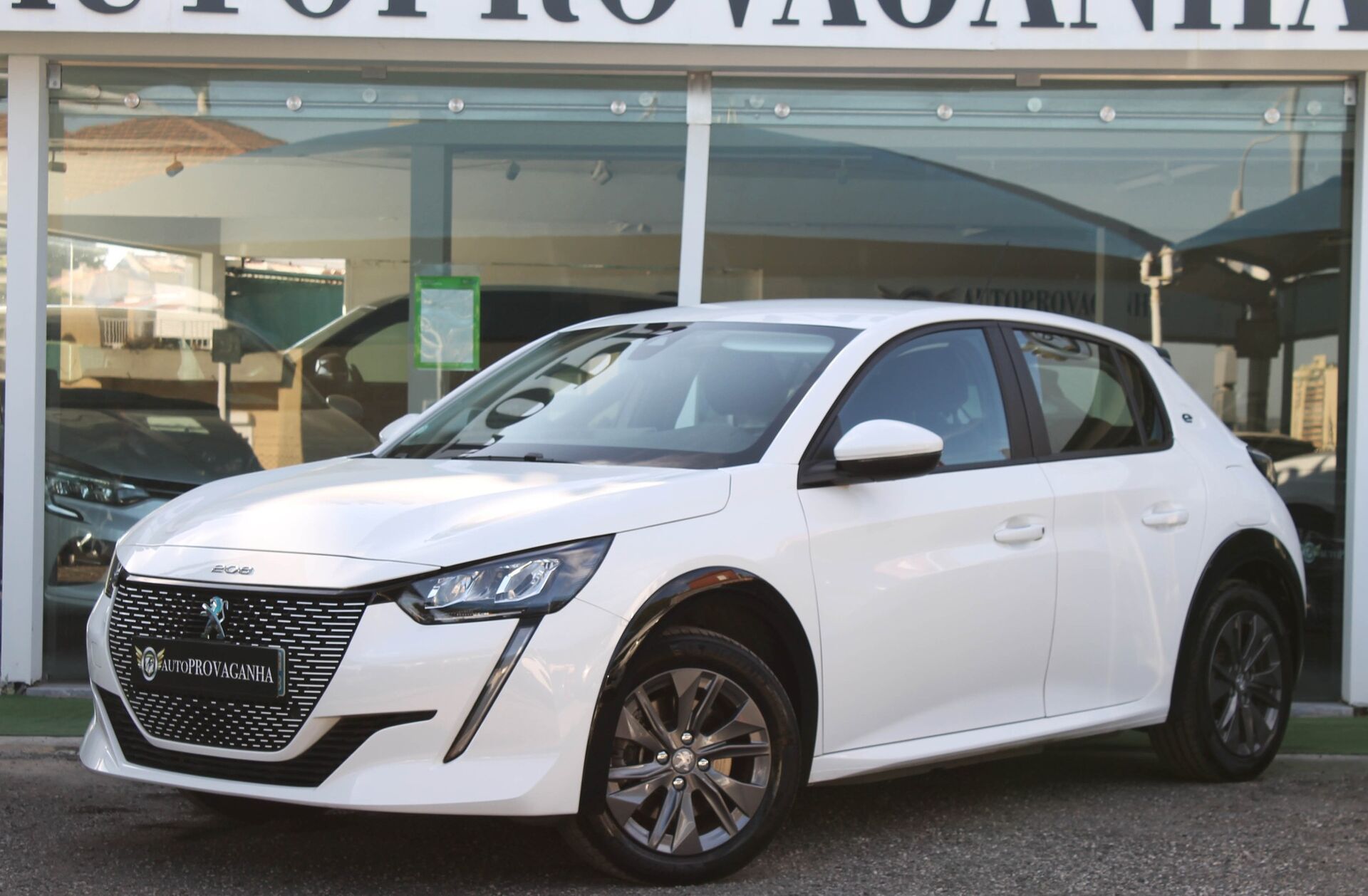 PEUGEOT 208 1.2 PureTech GT EAT8