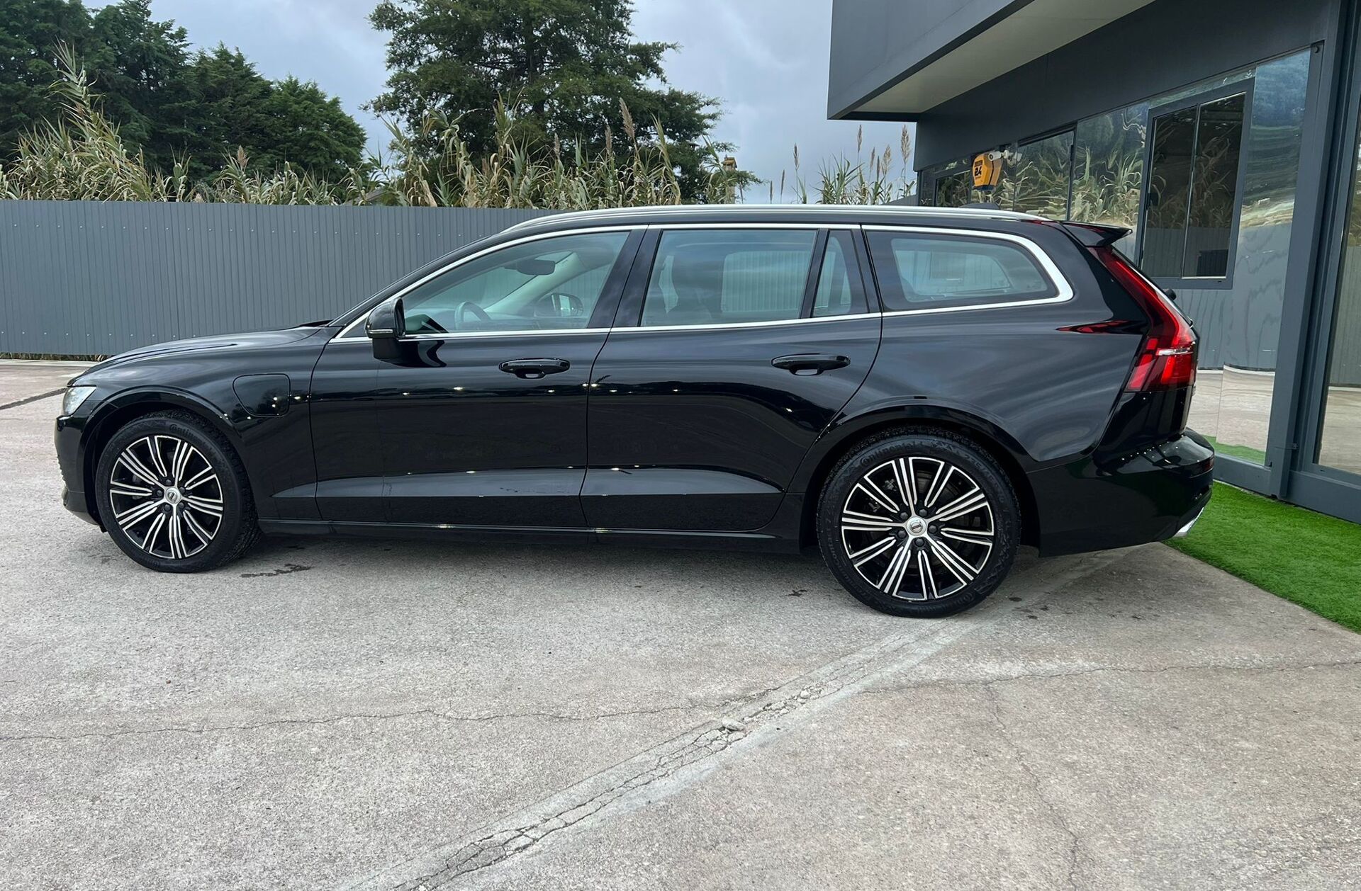 VOLVO V60 2.0 T6 AWD TE Inscription Expression